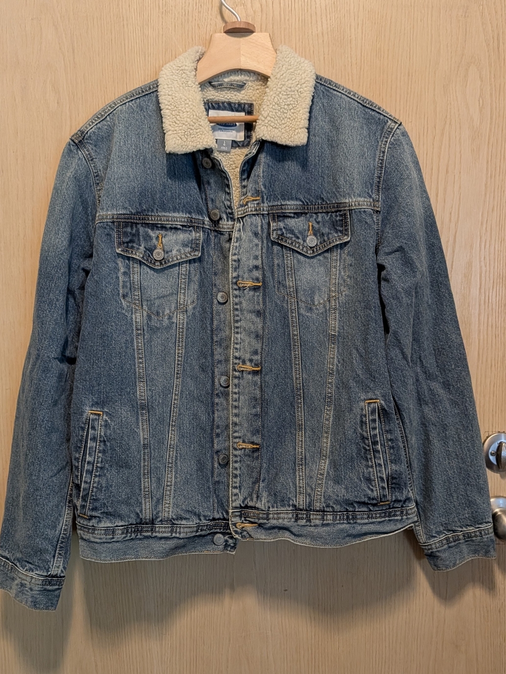 Old Navy Men's Large Blue Denim Jacket with Cream Sherpa Lining